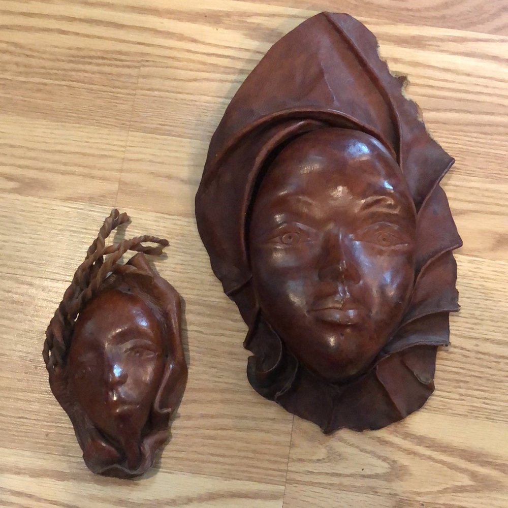 VINTAGE HAND MOLDED LEATHER WOMAN AND CHILD FACES - Picture 8 of 9